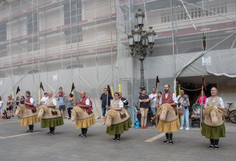 Presentació de la Mulassa i els Cavallets de Sabadell