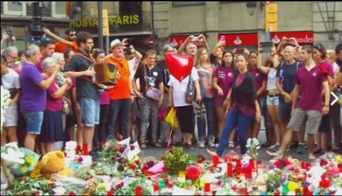 Homenatge a les víctimes de l'atemptat de Barcelona